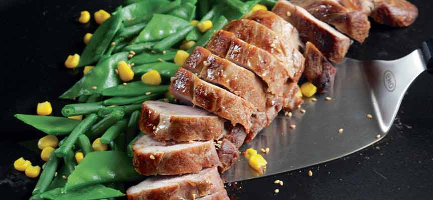 Porc, veggies and sesame a la plancha Porc, veggies and sesame a la plancha