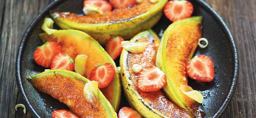 Tangy Syrup Melon and Strawberries